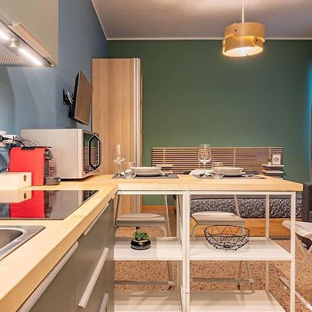 Guest Planet - Cozy Housing Porta Romana M3 Милано Екстериор снимка