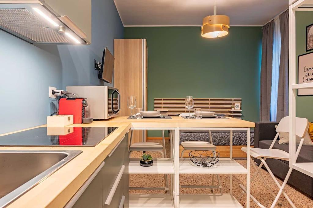 Guest Planet - Cozy Housing Porta Romana M3 Милано Екстериор снимка